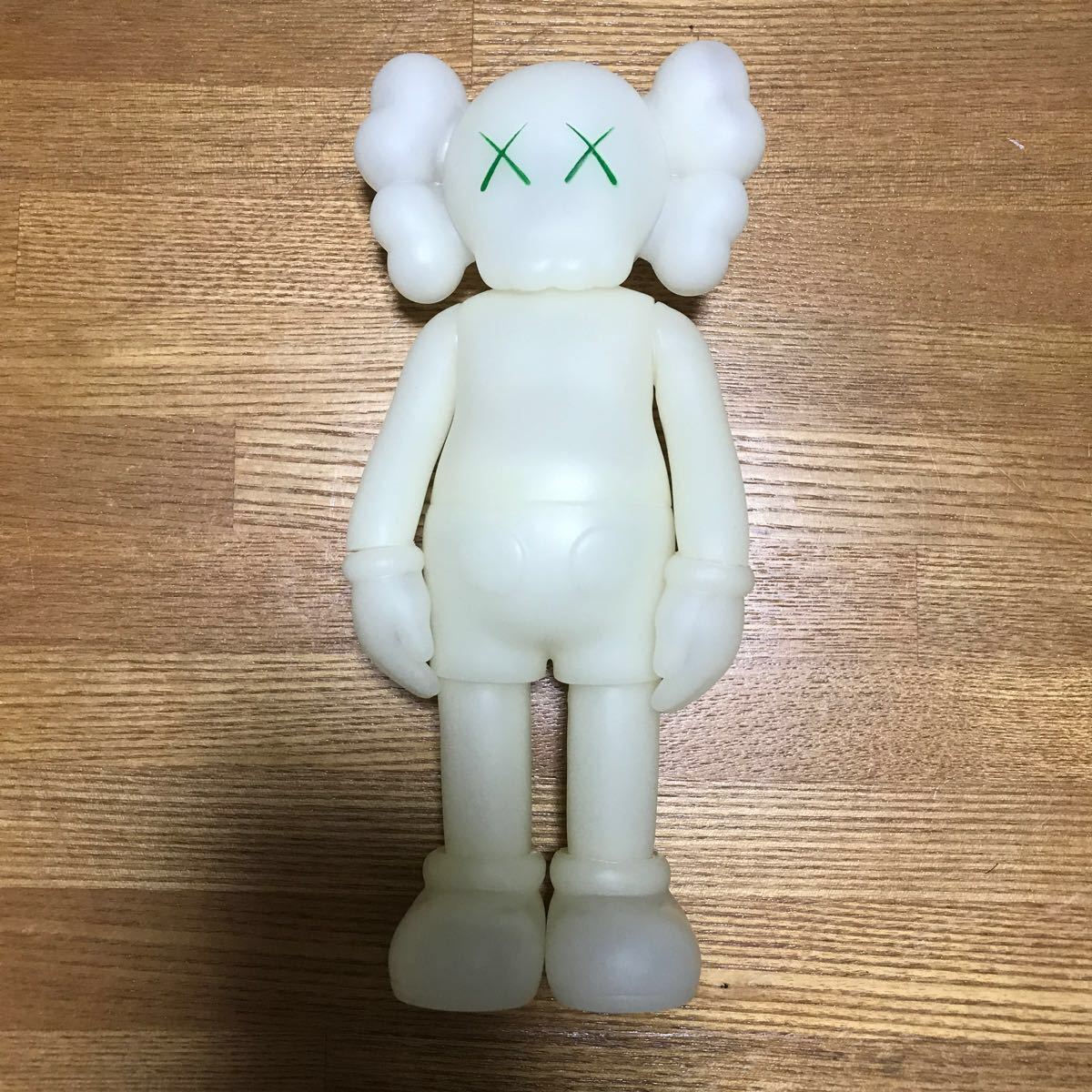 カウズ フィギュア kaws 蛍光 緑|Yahoo!フリマ(旧PayPayフリマ) カウズ フィギュア kaws 蛍光 緑|Yahoo!フリマ(旧PayPayフリマ)