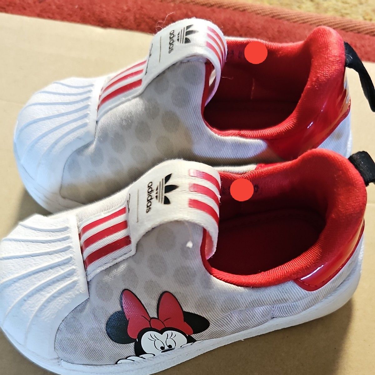ADIDAS× ディズニー【 コートポイント 「ミニーマウス」】 adidas ミニーマウス スニーカー 12センチ|Yahoo!フリマ(旧