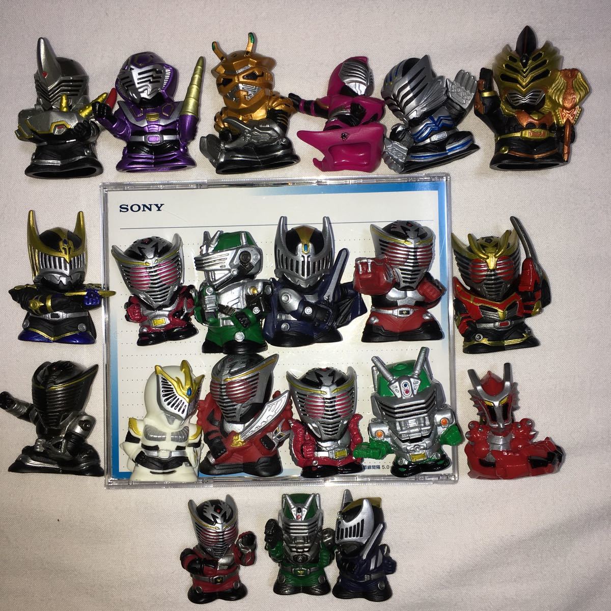 仮面ライダー 指人形 仮面ライダー龍騎 - コミック