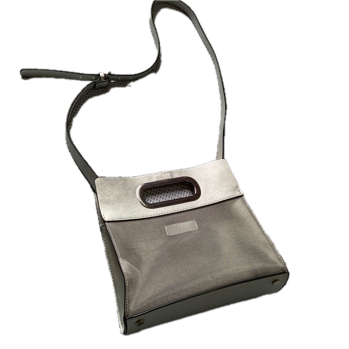 ★ドイツ発*ZARA*新作*メッシュテクニカルショルダーバッグ★ ZARA メッシュバッグ シルバー ショルダーバック|Yahoo!フリマ