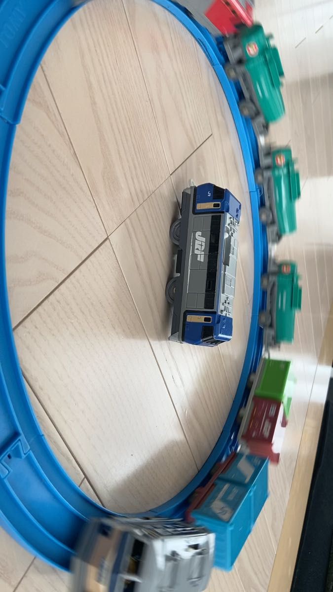 みんな大好き プラレール ディーゼル機関車と貨物コンテナセット レール付き