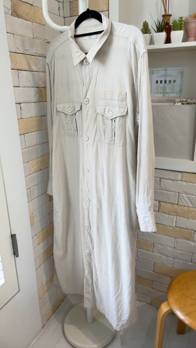 春夏ロングワンピース ロングシャツ ワンピース長袖 オーバーサイズワンピース ロングカーディガン ゆったりカーディガン 春夏 美品