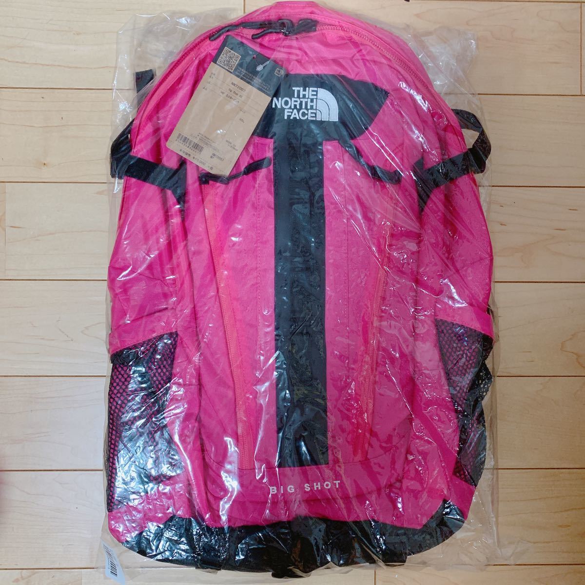 THE NORTH FACE ザノースフェイスリュック ピンク 黒 大容量 THE NORTH FACE ザノースフェイスリュック ピンク 黒 大容量