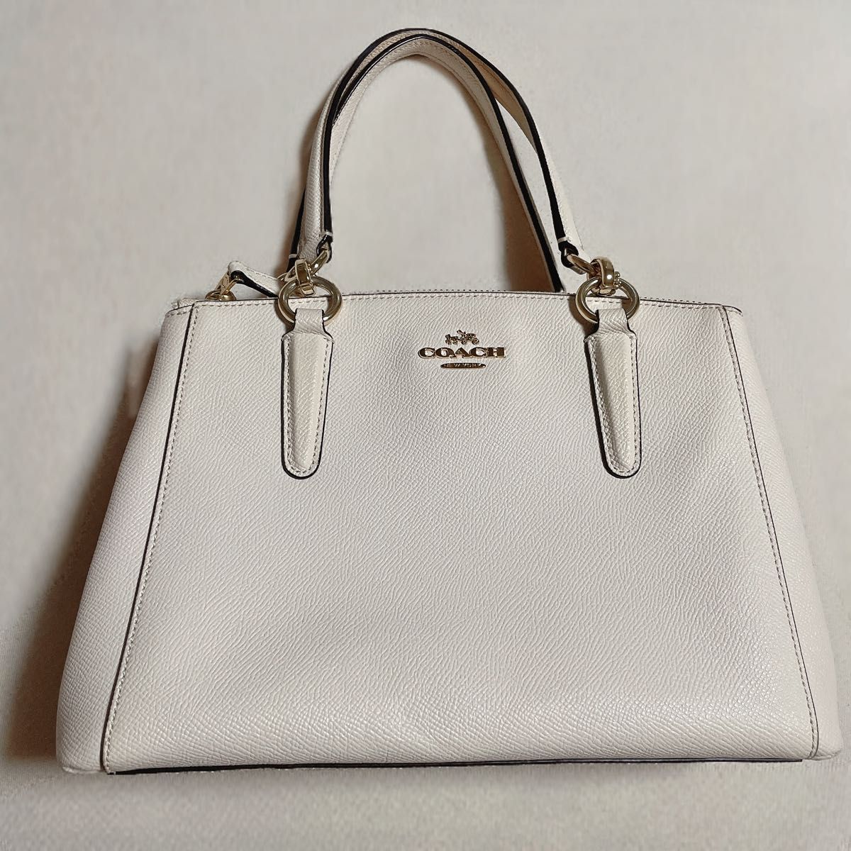 ころころ COACH ホワイト ハンドバッグ 中型 COACH ショルダーバッグ ハンドバッグ コーチ ホワイト 白