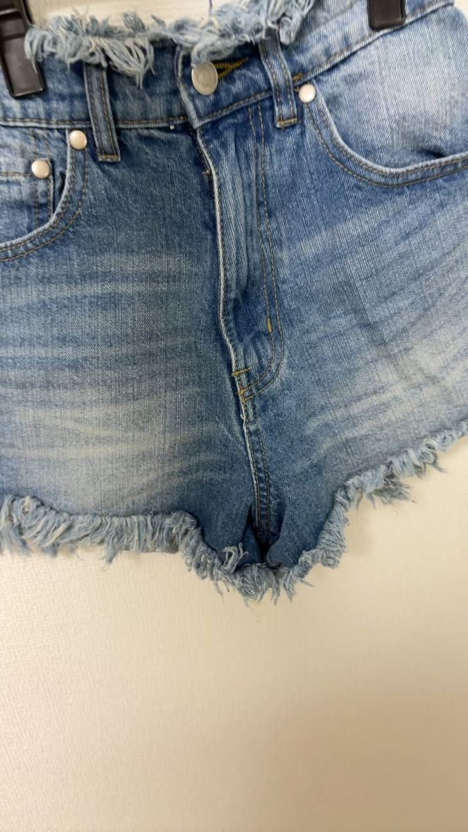 デニムショートパンツ カットオフ ハイウエスト