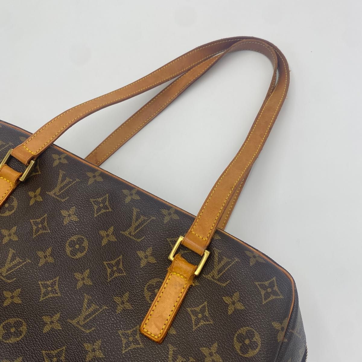 ルイ・ヴィトン シテ モノグラム ショルダーバッグ Louis Vuitton ヴィトン モノグラム シテ GM ショルダーバッグ