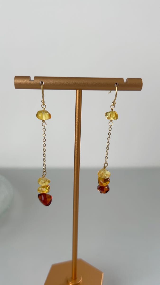 天然石アンバー 琥珀グラデーションのロングピアス ハンドメイド (イヤリング変更可能)
