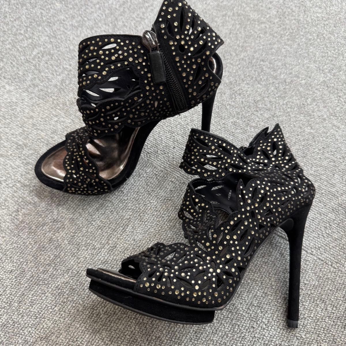 SALE!【BCBG MAXAZRIA】ハイヒールビーズアンクルサンダル BCBGMAXAZRIA ラインストーン サンダル 36|Yahoo!フリマ(旧