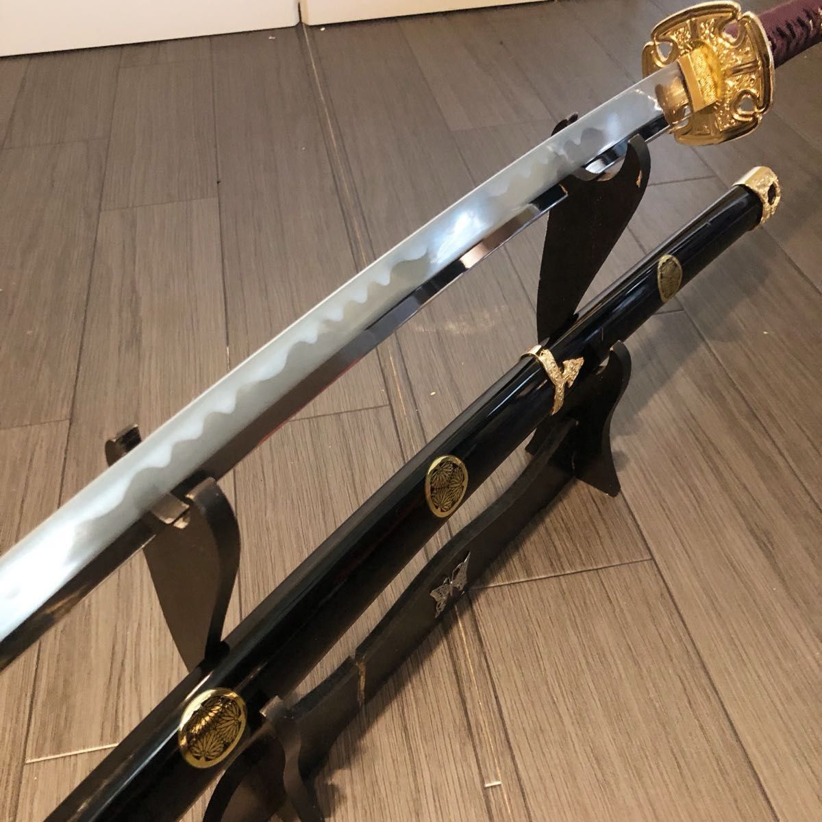 最高級模造刀 高級居合刀 優勢刃紋刀身 赤紫拵え 亜合金刀身 名刀 最高級模造刀 高級居合刀 優勢刃紋刀身 赤紫拵え 亜合金刀身