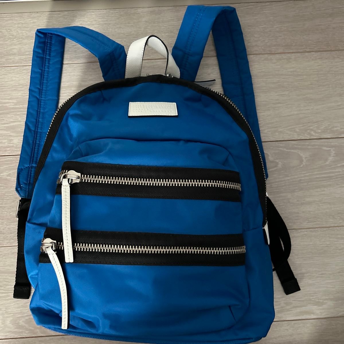 美品 マークバイマークジェイコブス リュックサック ナイロン ブラック ブルー 美品 マークバイマークジェイコブス ナイロン リュック バック