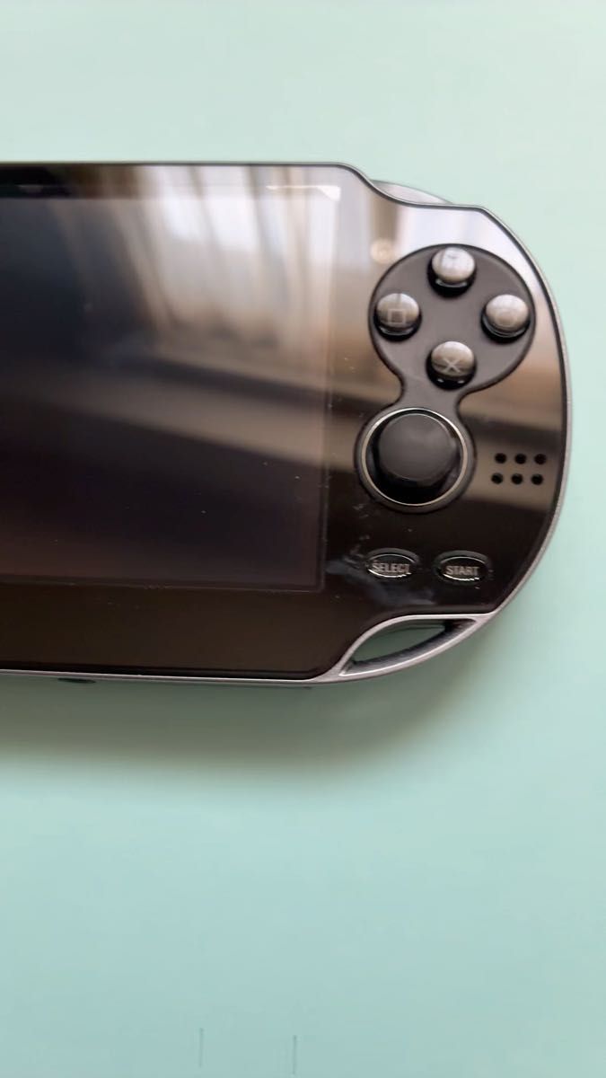 PlayStation VITA PCH-1100 4GBメモリー
