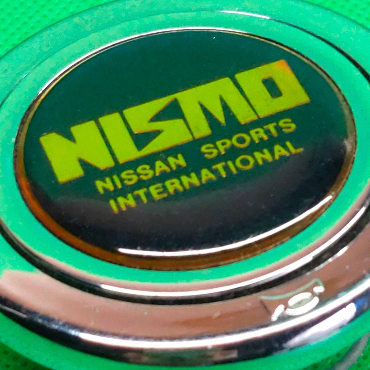 nismo ニスモ ホーンボタン 旧ロゴ 当時物 旧車 カミナリホーンボタン 当時物 ホーンマーク有り ニスモ 旧ロゴ ホーン ボタン NISMO