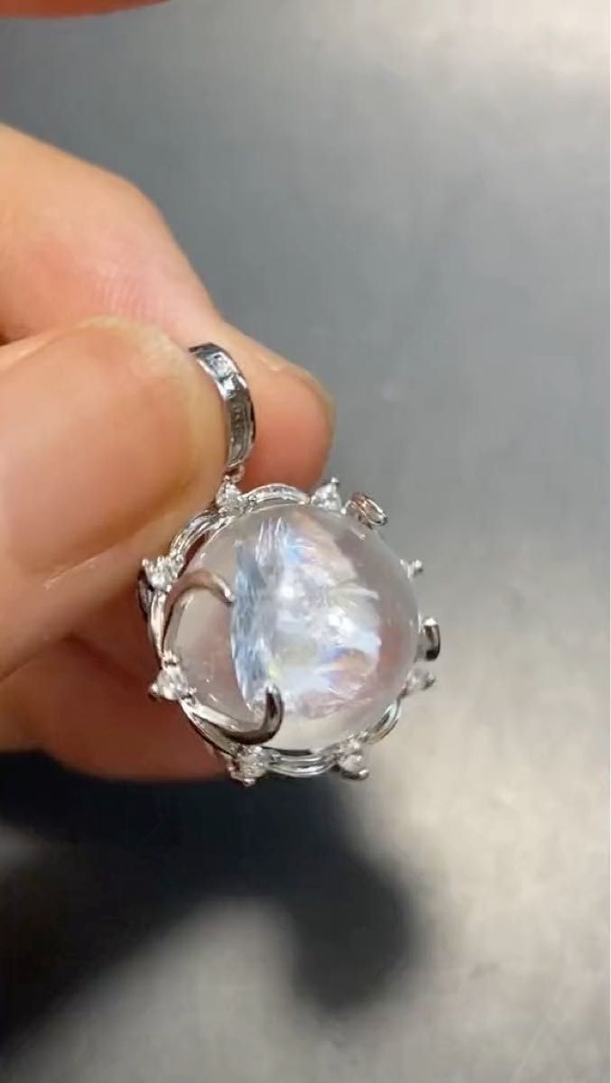 虹キラキラ アイリス水晶 ジルコニア ペンダント