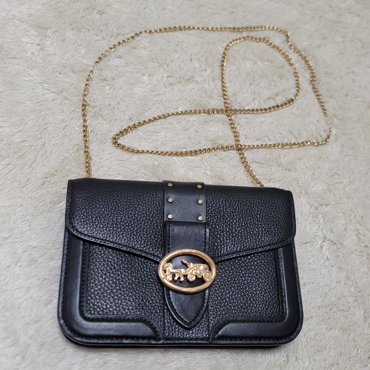 極美品 コーチ ショルダーバッグ 2WAY 肩掛け 斜め掛 F3825 馬車ロゴ 極美品】COACH コーチ ショルダーウォレット 2way チェーン 馬車