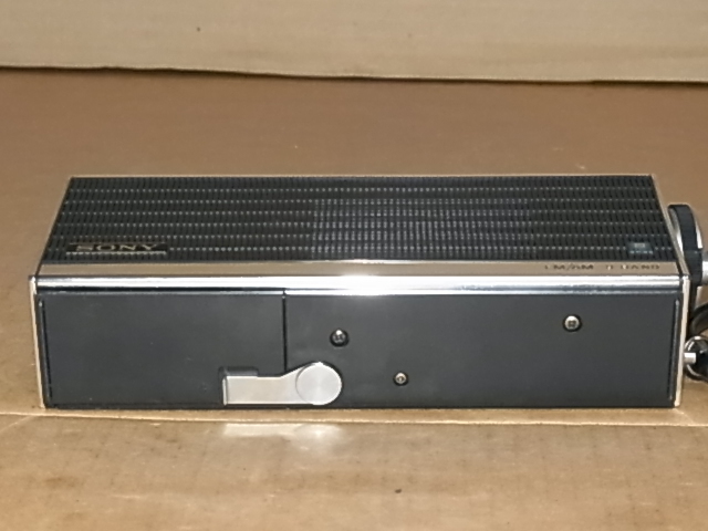 Yahoo!オークション - SONY 【 ICF-300 】 50年経過したラジオ Yahoo!オークション - SONY 【 ICF-300 】 50年経過したラジオ