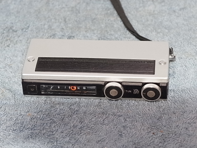 SONY 【ICR-200】 世界初の超小型ICラジオ 分解整備 調整です AM 専用ラジオ 管理番号20020609_画像8