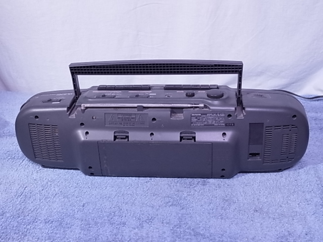  aiwa CS-W320 ラジオ受信 カセット再生及び録音NG ジャンク品 管理番号 20022001_画像7