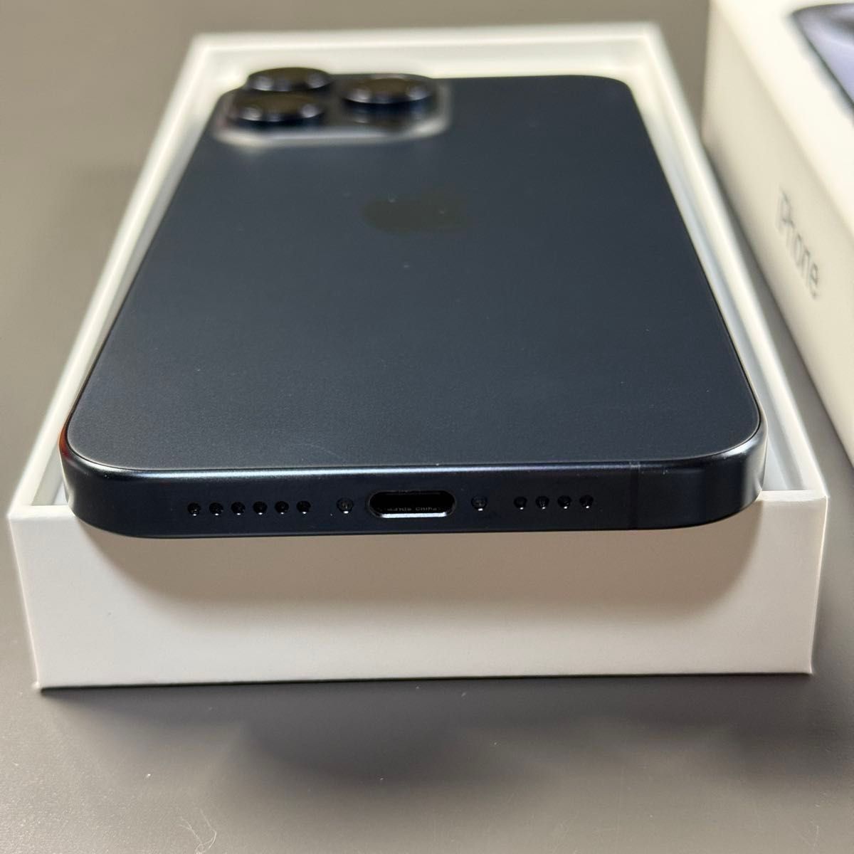 Apple iPhone 15 Pro Max 256GB,バッテリーは99% Apple iPhone15 Pro Max 256GB バッテリー99%|Yahoo!フリマ