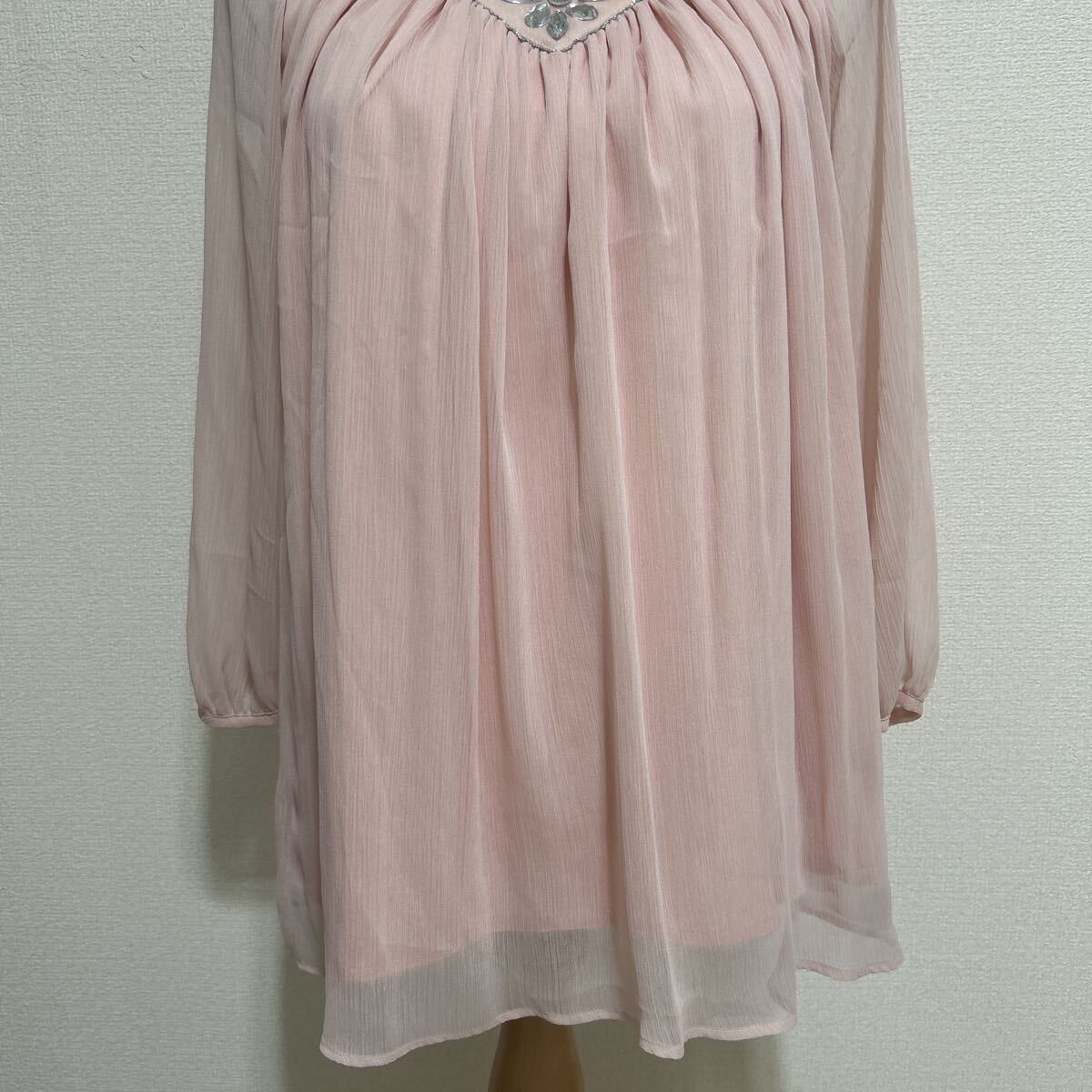 新品タグ付き ACTRESS PRINCESS アクトレスプリンセス ブラウス シャツ 長袖 七分袖 ビジュー きれいめ シフォン ピンク 9サイズ_画像3