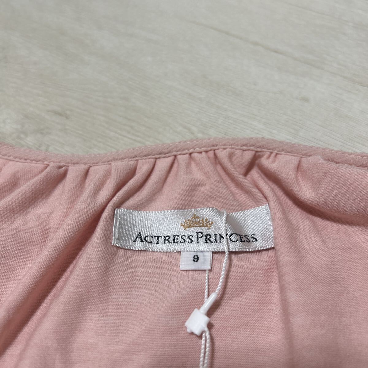 新品タグ付き ACTRESS PRINCESS アクトレスプリンセス ブラウス シャツ 長袖 七分袖 ビジュー きれいめ シフォン ピンク 9サイズ_画像5