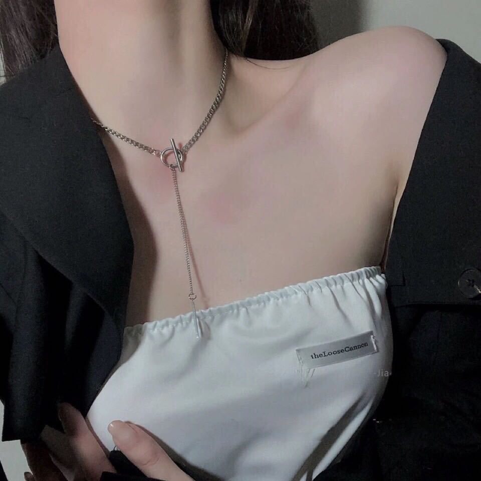 【新品】シルバー　チェーン　ネックレス　マンテル　韓国　シンプル　送料無料　男女兼用_画像1