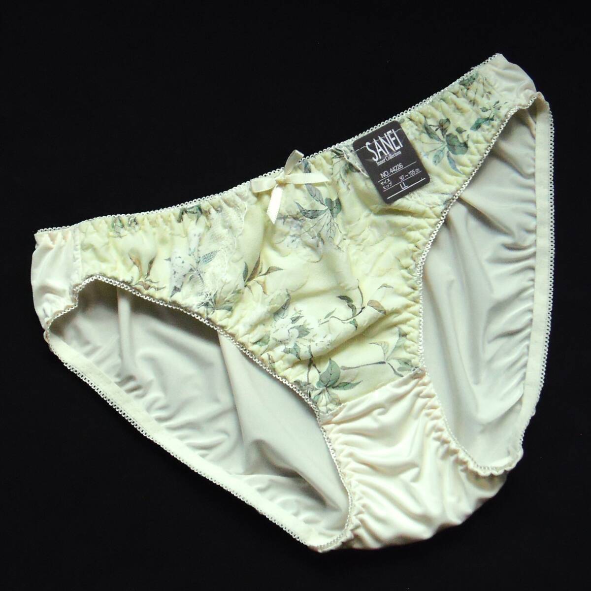 SANEI ナチュラリーフラワー&エンボスリップル ショーツ LL ふんわり凸凹模様の立体感 花柄 リボン&切替レース パンツ イエローI新品タグ付_画像1