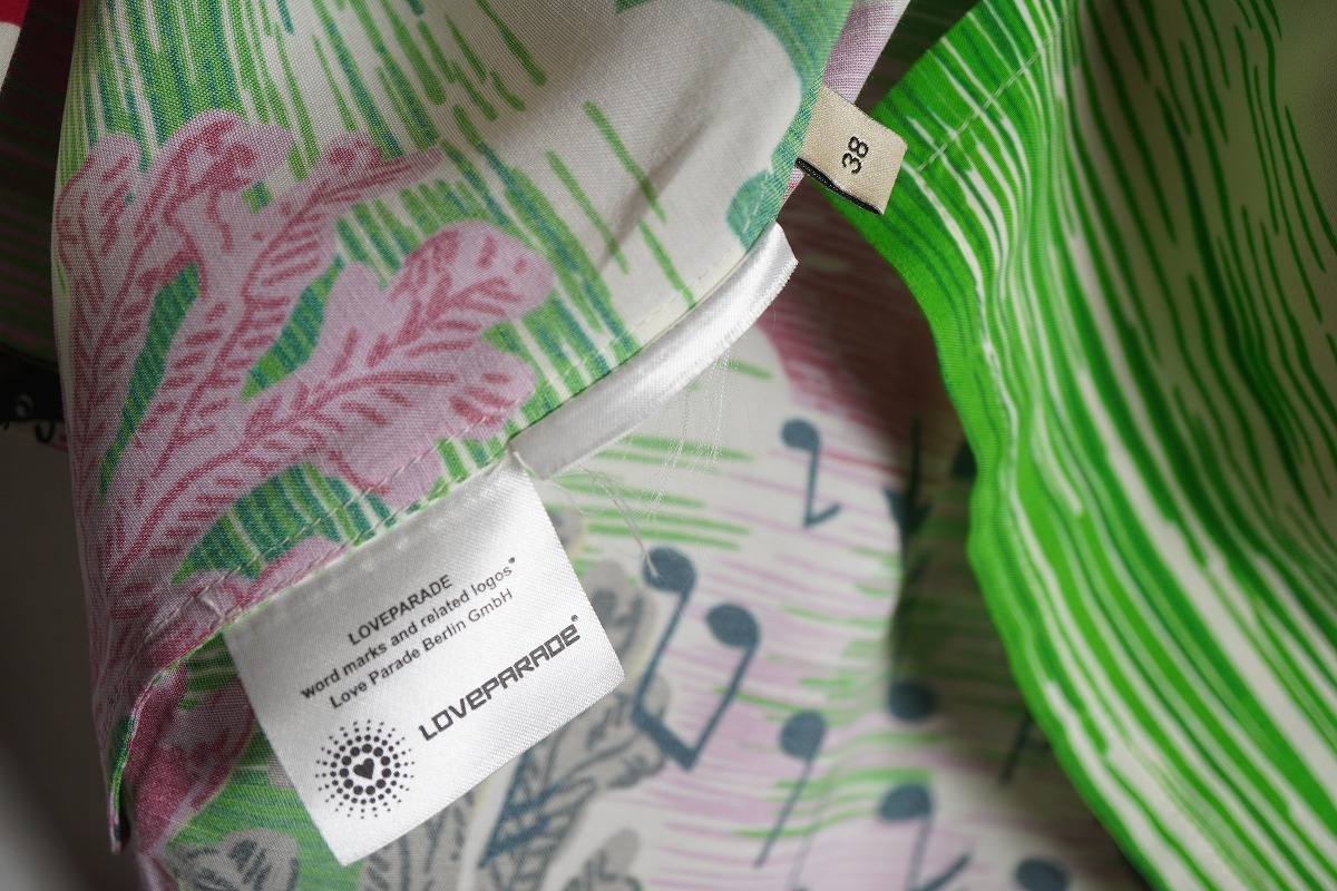 美品 正規(guī) 22SS GUCCI グッチ LOVE PARADE MUSIC OCEAN 半袖 オープンカラー ボーリング シャツ アロハ 703607 ZAJUH 緑38 本物717P▲