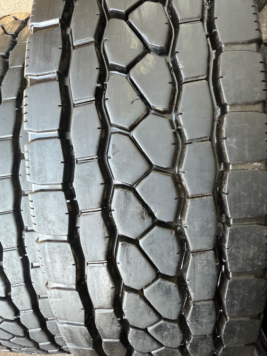 爆買い， 限定セール 245/70R19.5 136/134 TB ブリヂストン ECOPIA M801II 地山 ミックス SNOW 2023年製　　2本セット