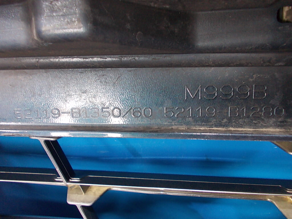 M900A/M910A/ルーミー カスタムG　フロントバンパー/グリル、リップスポイラー、フォグランプ、センサー、LED付　カラーNo.B82