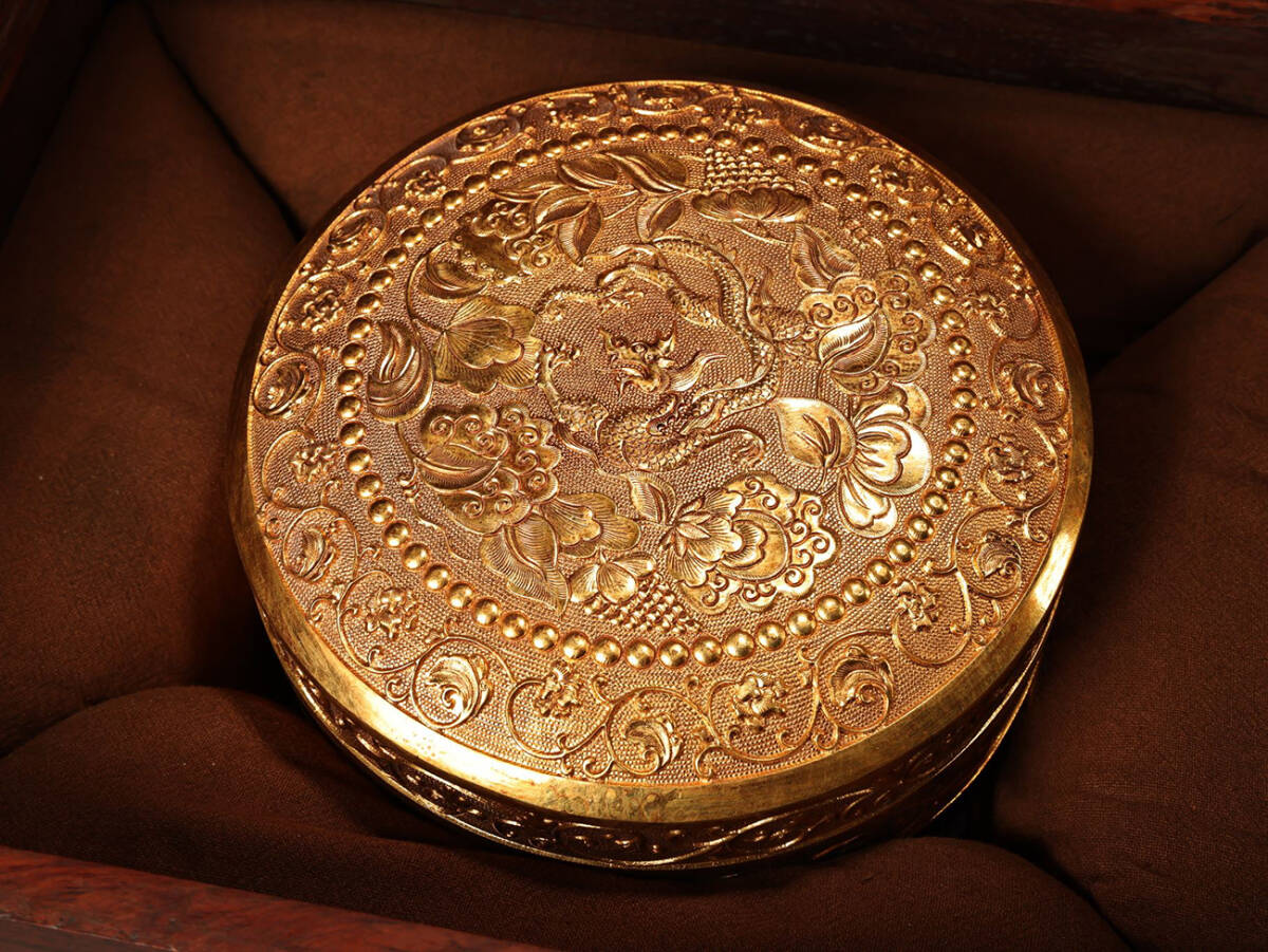 ◇御泓軒◇『清時代 古銅塗金彫刻 花卉龍紋蓋合