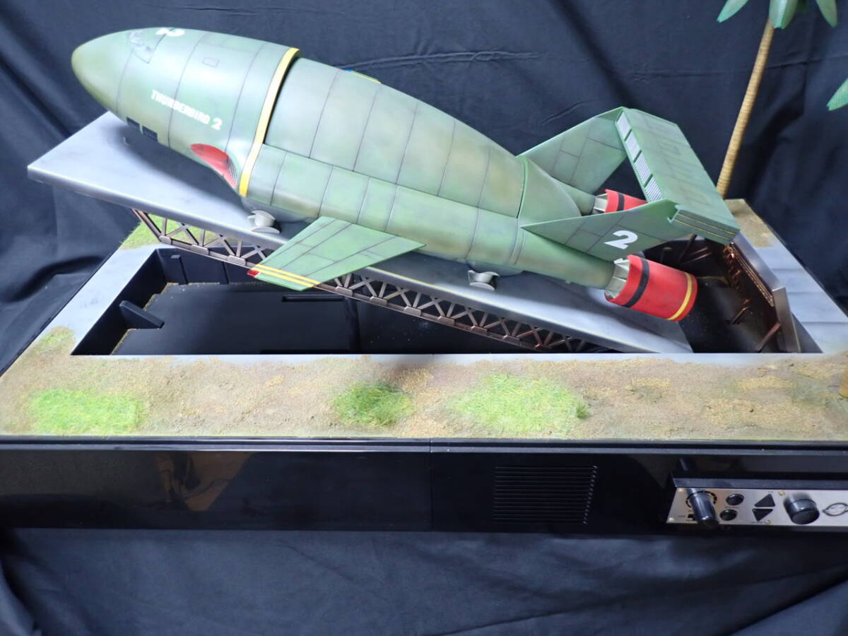未使用 ディアゴスティーニ サンダーバード2号 専用発射台 ディスプレイベース ジャンク品 デアゴスティーニ サンダーバード2号 専用発射台