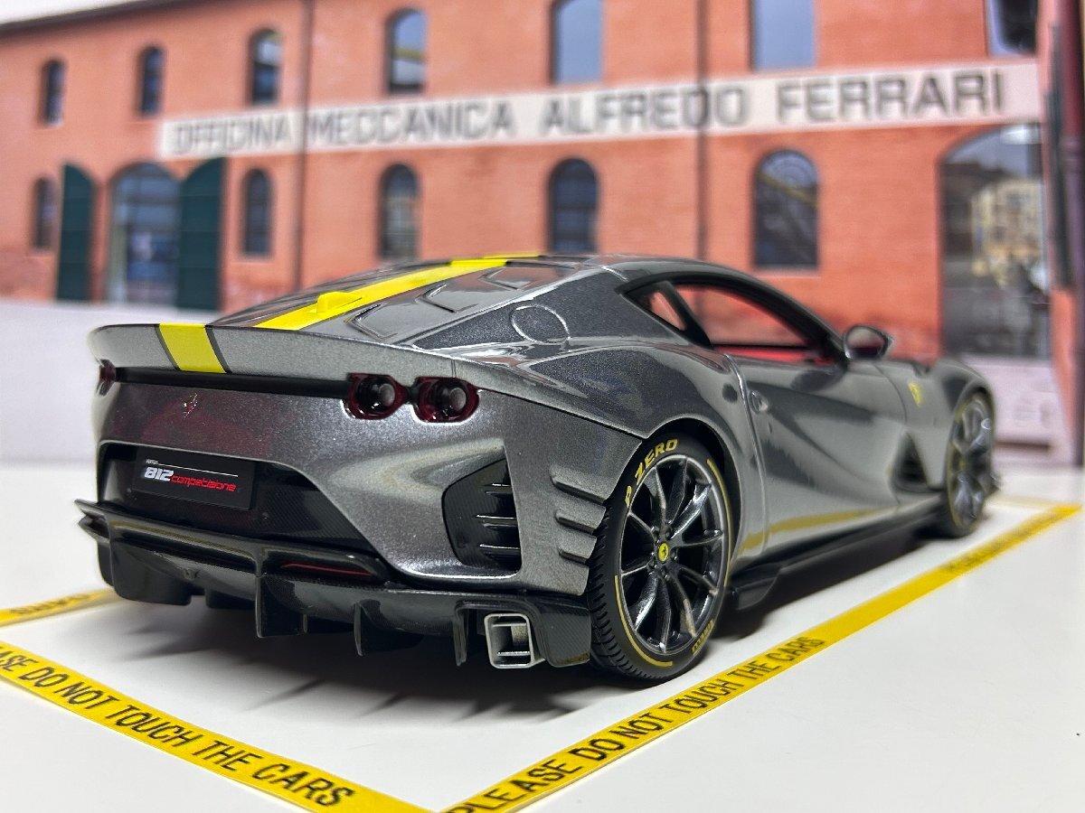 Burago signature 1/18 Ferrari 812 Competizione Grigio coburn Ferrari BBurago миникар 