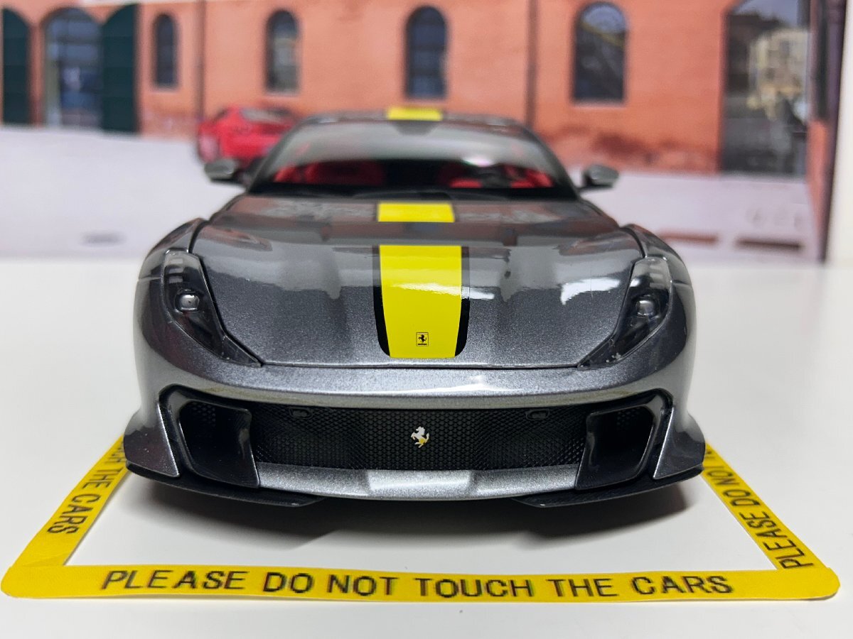 Burago signature 1/18 Ferrari 812 Competizione Grigio coburn Ferrari BBurago миникар 