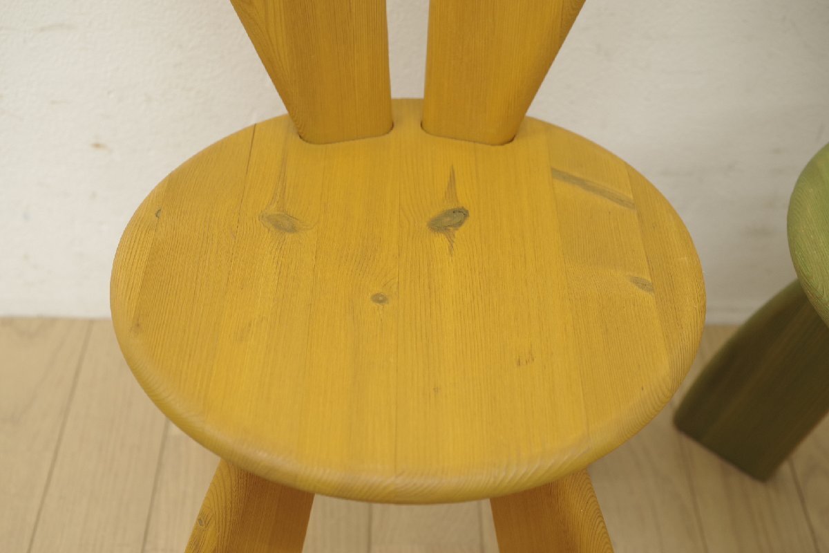 展示品 広松木工 WF キッズラビットチェア ヒノキ無垢 ２脚セット 天然木 キッズグリーン キッズイエロー 子供部屋 椅子 キッズルーム C_画像4