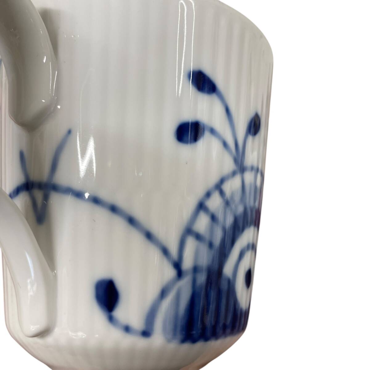 ◆中古品◆ロイヤルコペンハーゲン Royal Copenhagen ブルーフルーテッド メガ マグカップ 4点セット 101 IYX2918_2N_画像9