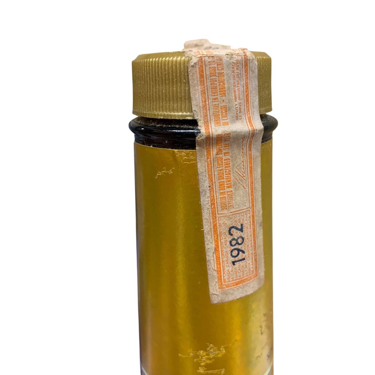 ◆未開栓◆カナディアンクラブ ウイスキー CANADIAN CLUB C.C. WHISKY 1495g 度數(shù)不明 1982年 IYX3154NC