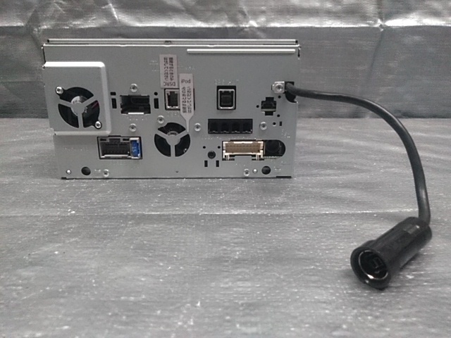 Panasonic Strada CN-RS01D 2017年地図データ DVD CD SD Bluetooth フルセグ (N25150)