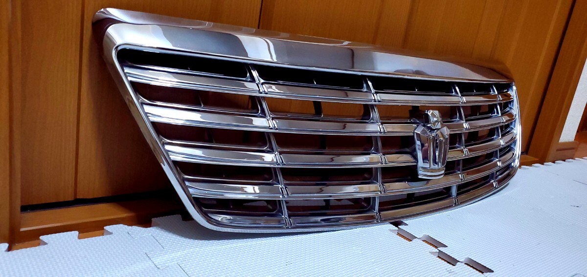 ★送料無料★　美品　18系　前期　クラウン　ロイヤル　純正フロントグリル　フルメッキ加工　破損無し_画像5