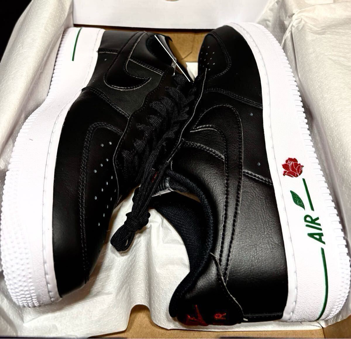 ☆送料込■新品25.5cm■ナイキ エア フォース 1 07 LX ブラック/ホワイト/ユニバーシティレッド NIKE 【定価.19800円】HAVE A NIKE DAY_画像2