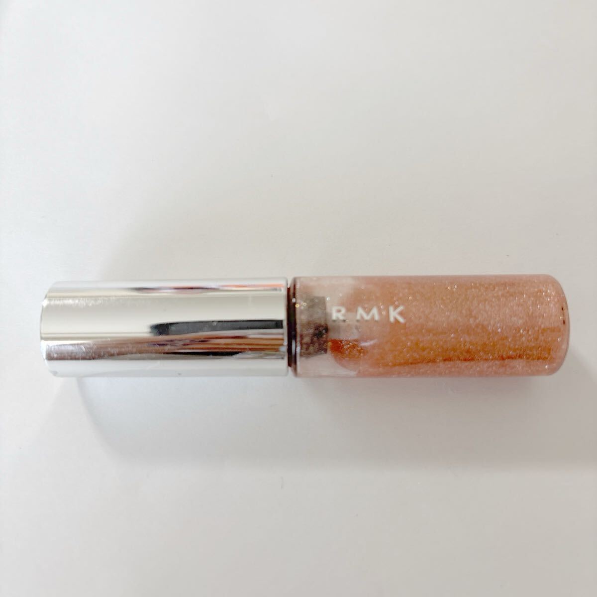 RMK グロス リップグロス 02:ゴールド 4.7g_画像1