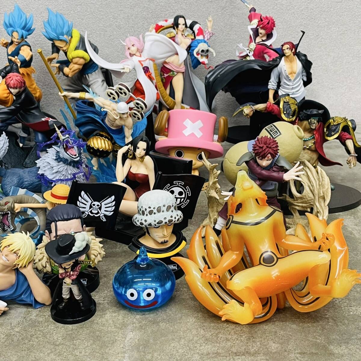 プライズ フィギュア まとめ売り ドラゴンボール NARUTO ワンピース 箱なし】 中古 プライズ フィギュア まとめ 約30個 セット A