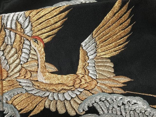平和屋着物■豪華黒留袖　総刺繍　立波飛鶴文　金銀糸　正絹　逸品　CAAU3767xi_画像5