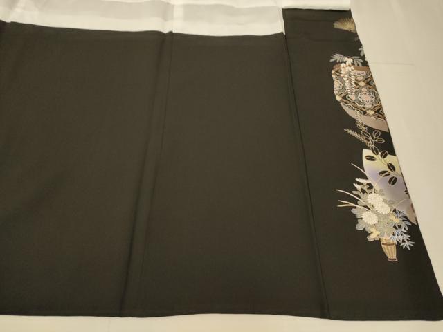 平和屋着物■豪華黒留袖　作家物　駒刺繍　飛鶴風景文　暈し染め　金銀彩　正絹　逸品　AAAY4636fw_画像4