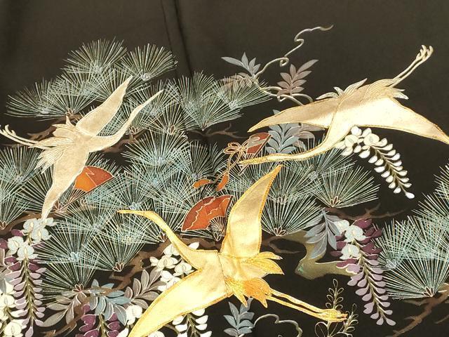 平和屋着物■豪華黒留袖　作家物　駒刺繍　飛鶴風景文　暈し染め　金銀彩　正絹　逸品　AAAY4636fw_画像5