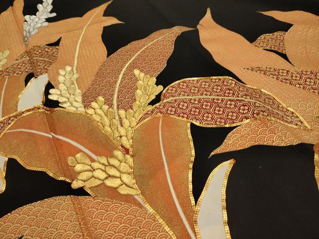 平和屋着物■豪華黒留袖　駒刺繍　草花文　金銀糸　正絹　逸品　AAAY4011ru_画像4
