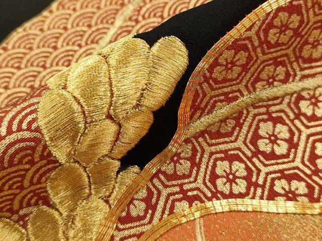 平和屋着物■豪華黒留袖　駒刺繍　草花文　金銀糸　正絹　逸品　AAAY4011ru_画像5