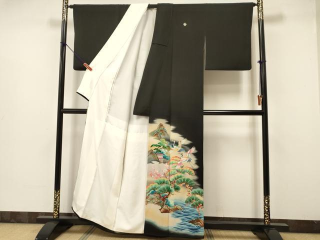 平和屋着物■豪華黒留袖　刺繍　飛鶴風景笹梅松文　暈し染め　金彩　正絹　逸品　DAAS9492ma_画像2