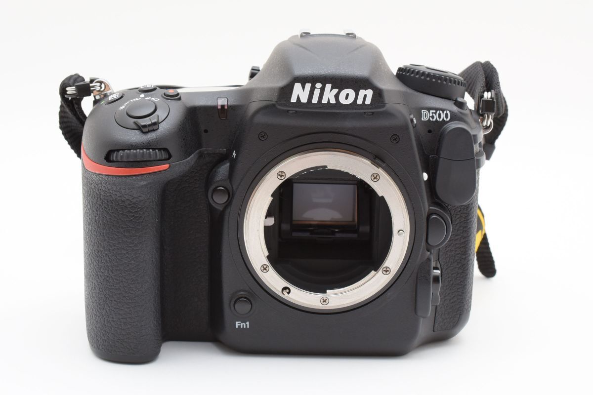 #e135★極上美品★ ニコン Nikon D500 ボディ シャッター数3400枚以下_画像3