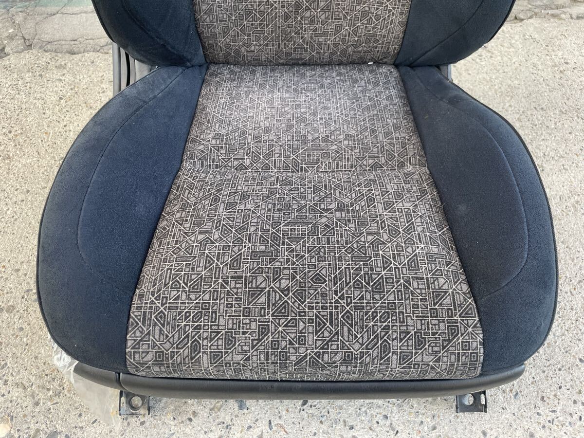 トヨタ純正 JZS161 アリスト 後期 フロント パワーシート 電動 右 右側 運転席側 モケット JZS160_画像2