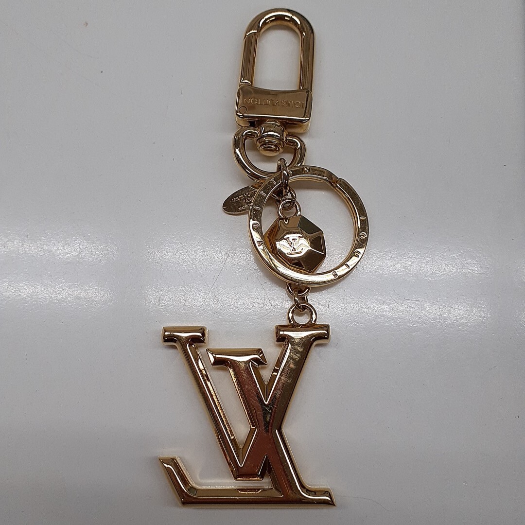 【国内発送】キーホルダー・LV ファセット LOUIS VUITTON ルイヴィトン キーホルダー LVファセット M65216